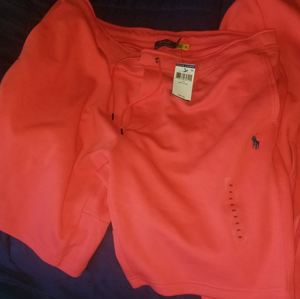 Brand new 3 piece for the Holidays